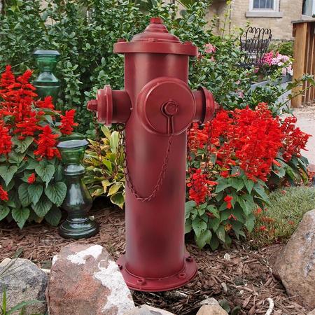 DESIGN TOSCANO Vintage Metal Fire Hydrant Statue: Large DC122012